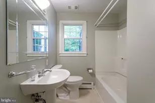 110 Knollwood Dr, Lansdale, PA 19446 - Photo 18