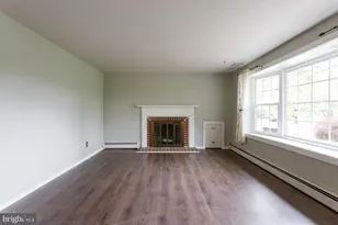 110 Knollwood Dr, Lansdale, PA 19446 - Photo 4