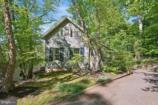 8901 Montgomery Ave, Wyndmoor, PA 19038 - Photo 2