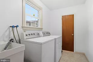 26 Iroquois Dr, Royersford, PA 19468 - Photo 14