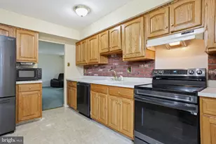 26 Iroquois Dr, Royersford, PA 19468 - Photo 12
