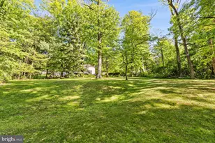 563 Applewood Dr, Fort Washington, PA 19034 - Photo 42