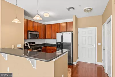 200 W Elm Street #1231, Conshohocken, PA 19428 - Photo 6