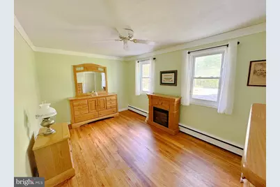 4156 E Campbell Road E, Pennsburg, PA 18073 - Photo 16