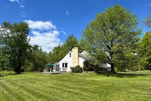 4156 E Campbell Road E, Pennsburg, PA 18073 - Photo 4