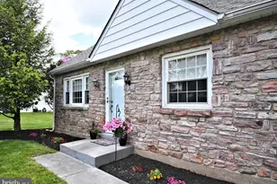 2108 N Line St, Lansdale, PA 19446 - Photo 4