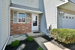 118 Jonathan Dr, North Wales, PA 19454 - Photo 2