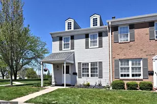 308 Christopher Ct, Lansdale, PA 19446 - Photo 4