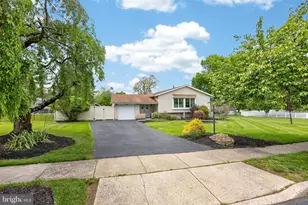 2876 Ringneck Rd, Norristown, PA 19403 - Photo 2