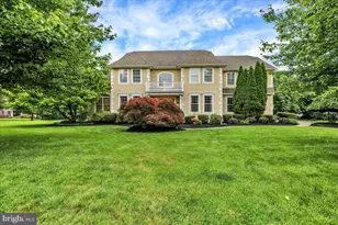 4 Ashbridge Ct, Collegeville, PA 19426 - Photo 2