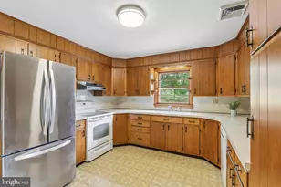 630 Oak St, Royersford, PA 19468 - Photo 14