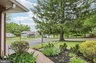630 Oak St, Royersford, PA 19468 - Photo 6