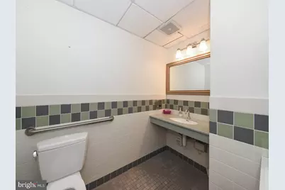 1432 Bethlehem Pike #F SECOND FLOOR, Flourtown, PA 19031 - Photo 6
