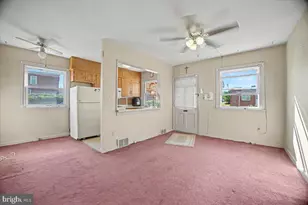 131 Buttonwood St, Norristown, PA 19401 - Photo 6