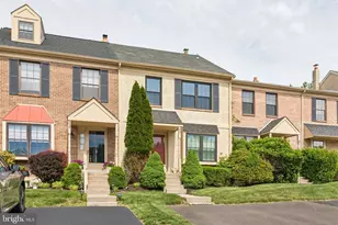 537 Bassett Ln, West Norriton, PA 19403 - Photo 4