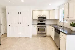 22 Balligomingo Rd, Conshohocken, PA 19428 - Photo 6