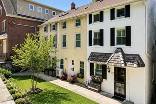 22 Balligomingo Rd, Conshohocken, PA 19428 - Photo 1