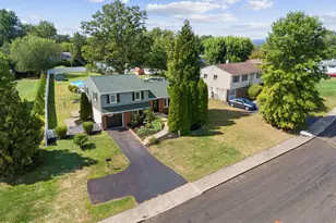 167 Meadowland Dr, Red Hill, PA 18076 - Photo 4