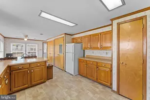 365 W 6th St, Red Hill, PA 18076 - Photo 18