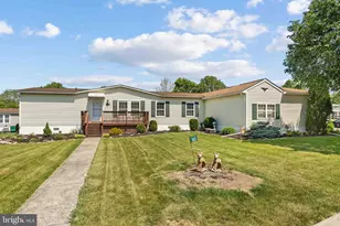 365 W 6th St, Red Hill, PA 18076 - Photo 1