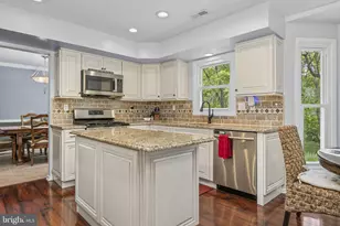 250 Freeland Dr, Collegeville, PA 19426 - Photo 4