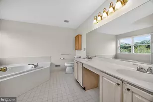 976 Stuart Dr, Pottstown, PA 19464 - Photo 34