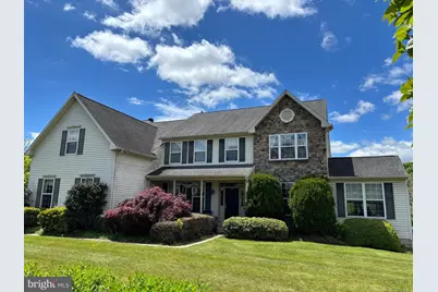 976 Stuart Drive, Pottstown, PA 19464 - Photo 2