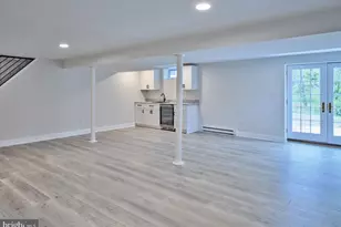 712 S Park Ave, Norristown, PA 19403 - Photo 32