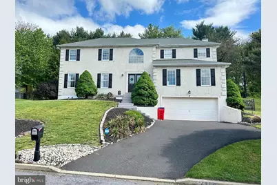 2406 Donna Lane, Pottstown, PA 19464 - Photo 2