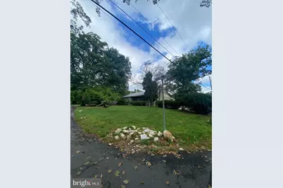 1002 Windsor Avenue, Dresher, PA 19025 - Photo 16