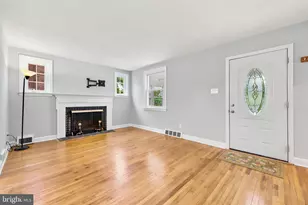 102 Rockglen Rd, Wynnewood, PA 19096 - Photo 12
