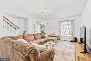 113 Winged Foot Ct, Royersford, PA 19468 - Photo 4