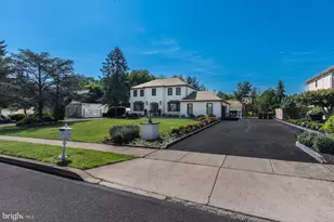 147 Gwynmont Dr, North Wales, PA 19454 - Photo 1