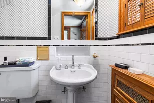 1670 Cloverly, Jenkintown, PA 19046 - Photo 20