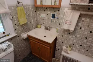 419 Continental Rd, Hatboro, PA 19040 - Photo 32