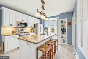 209 E 10th Ave, Conshohocken, PA 19428 - Photo 12