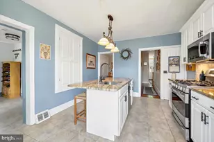 209 E 10th Ave, Conshohocken, PA 19428 - Photo 14