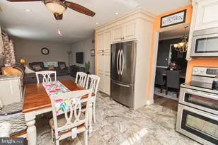 36 Pebble Dr, Horsham, PA 19044 - Photo 24