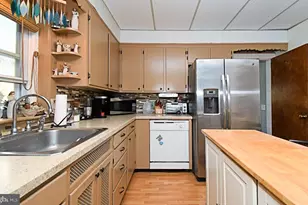 64 Diamond St, Souderton, PA 18964 - Photo 14