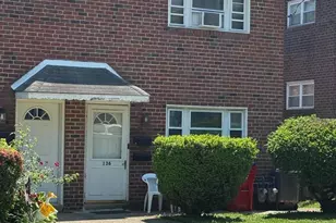 136 N Sylvania Ave, Jenkintown, PA 19046 - Photo 2
