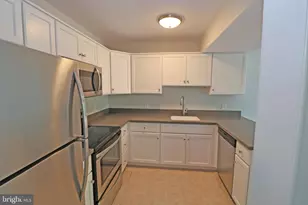 141 Azalea Cir, Royersford, PA 19468 - Photo 8
