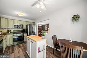 207 Red Rock Cir, Royersford, PA 19468 - Photo 8
