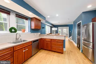 326 E 11th Ave, Conshohocken, PA 19428 - Photo 10