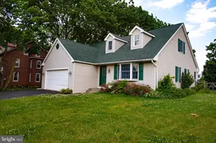 920 Chestnut St, Royersford, PA 19468 - Photo 2