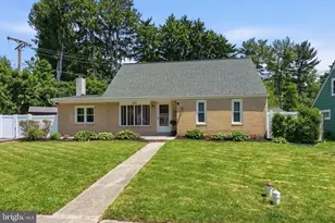 230 Oxford Cir, West Norriton, PA 19403 - Photo 4