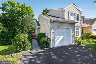 1150 Oxford Cir, Lansdale, PA 19446 - Photo 4