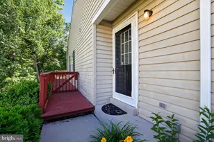 1150 Oxford Cir, Lansdale, PA 19446 - Photo 2