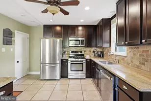 326 E 10th Ave, Conshohocken, PA 19428 - Photo 10