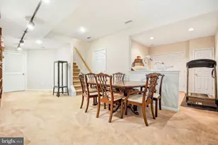 492 Red Oak Dr, Elkins Park, PA 19027 - Photo 24