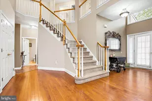 492 Red Oak Dr, Elkins Park, PA 19027 - Photo 2